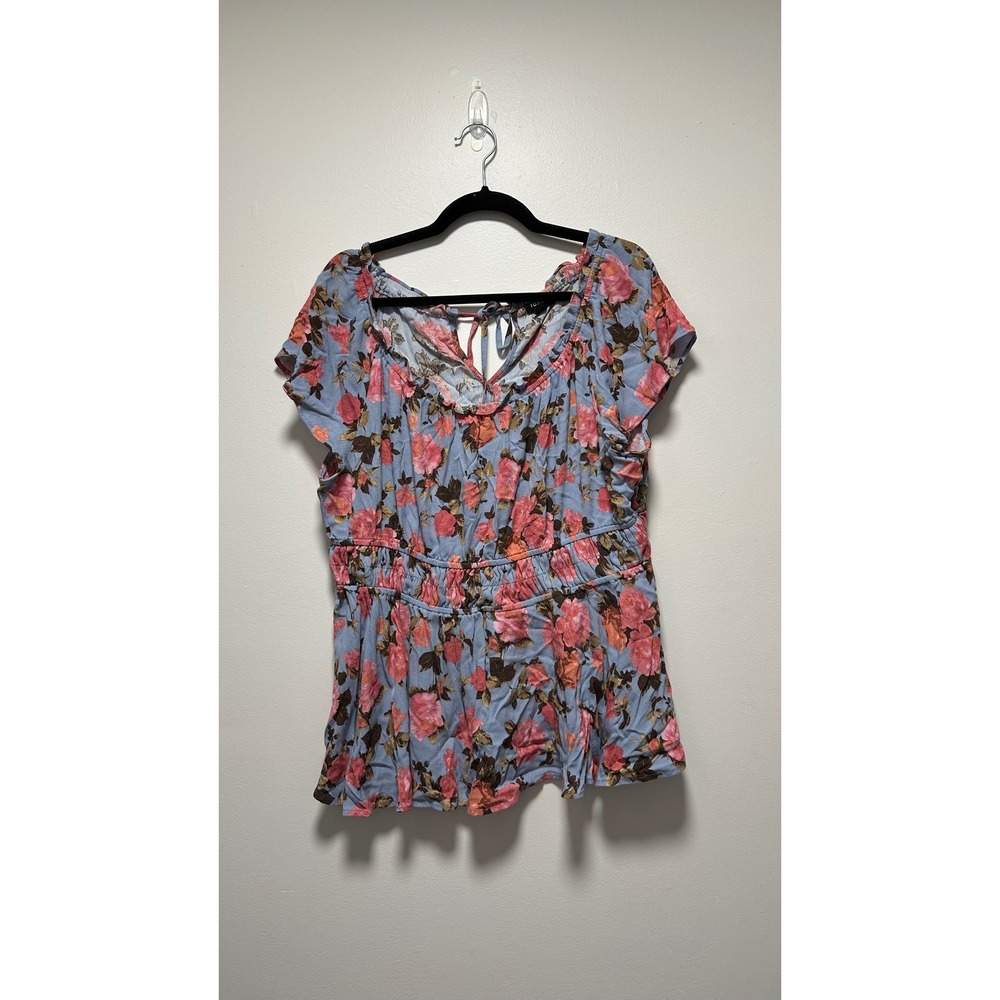Torrid Blue Floral Smocked Waist Blouse Pink Roses Keyhole Back Size 1